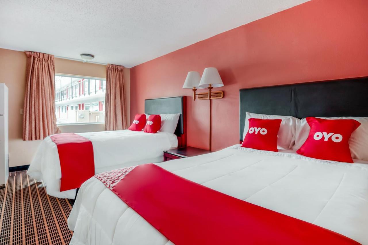 Oyo Hotel Fayetteville S Eastern Blvd Екстер'єр фото